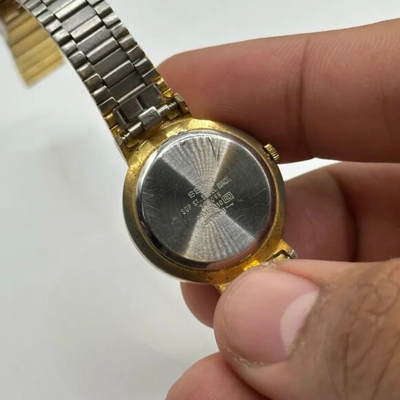Vintage Seiko Quartz Diamond Dial Gold Tone Women\'s Watch 7431-7010